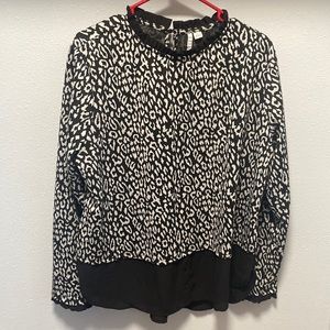 Elle Black and White Animal Print Woven Long-Sleeve Built-In Black Blouse